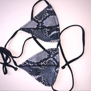 Triangl bikini top